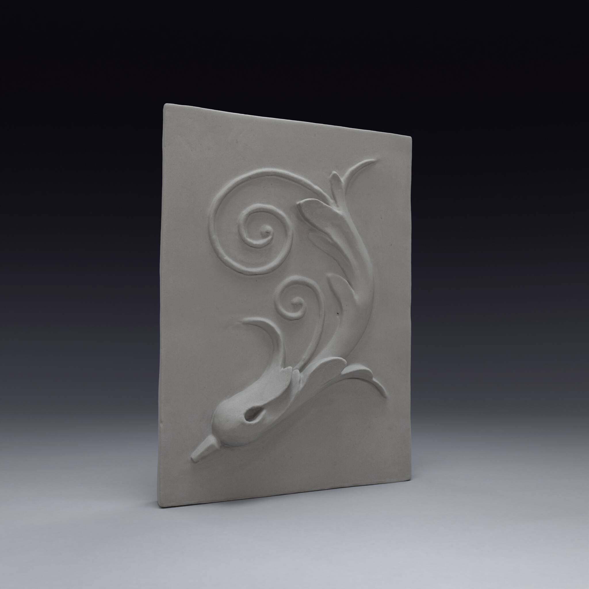 Bas-relief en plâtre d'une feuille d'acanthe.