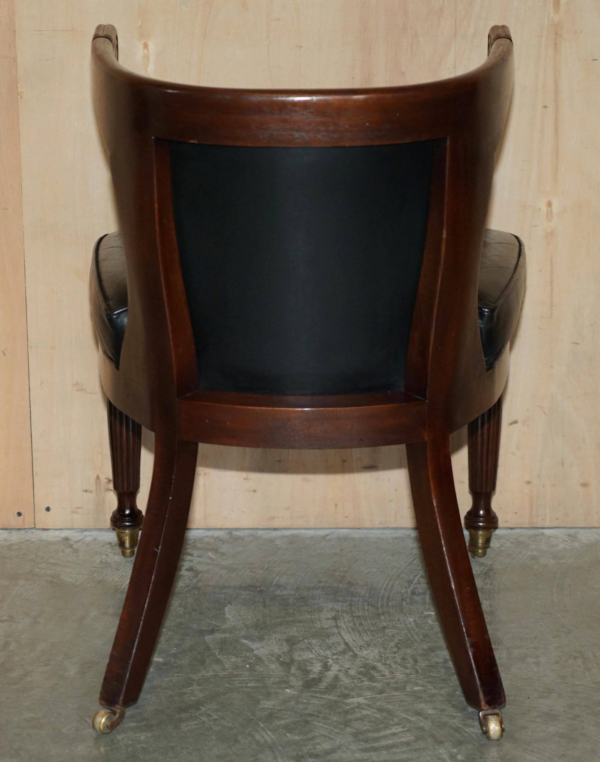 Original Regency office chair in leather and hardwood, style 1815.