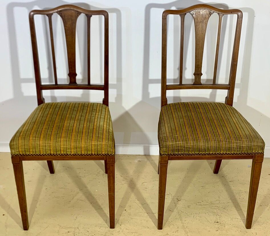 Deux chaises Art Déco velour rayé jaune et noir