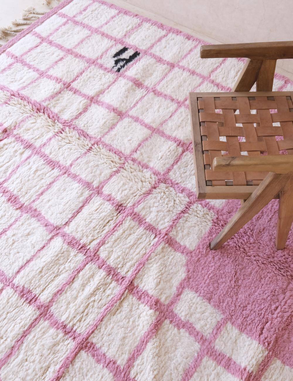 Berber Pink Rug - 285 x 222 cm