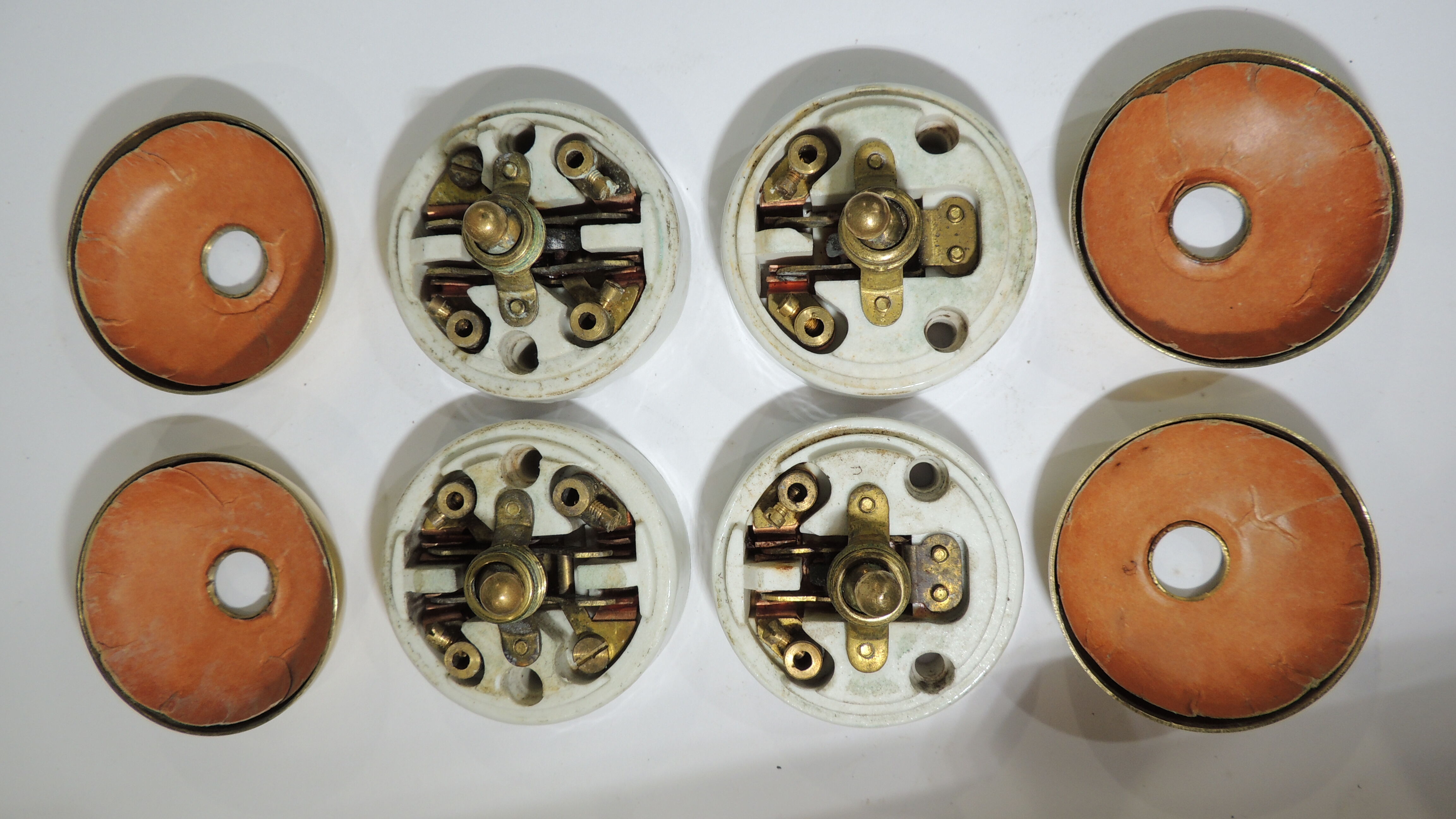 lot Porcelain and brass/vintage switch