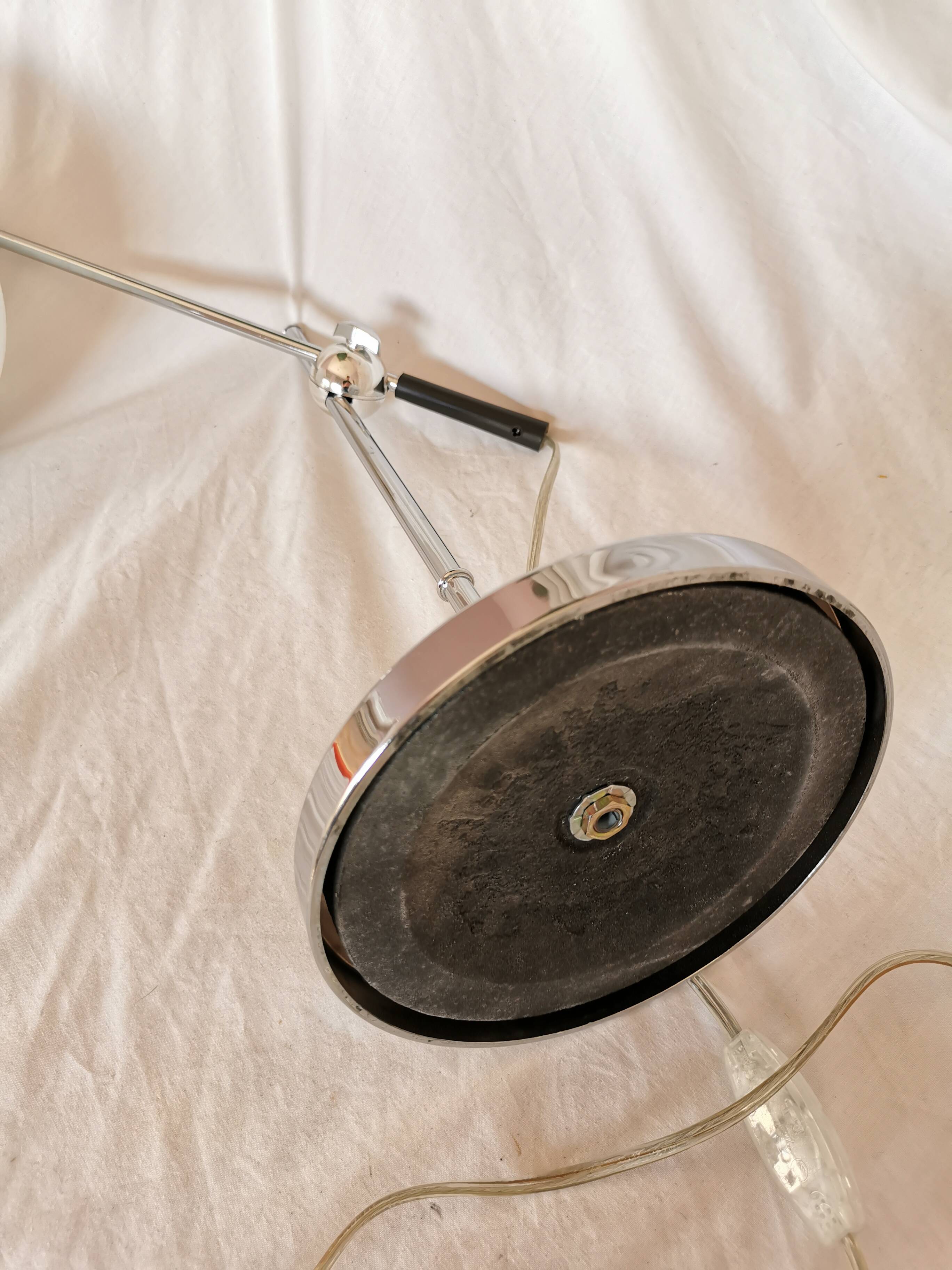 Lampe articulée, plastique et chrome, champignon, style 1970