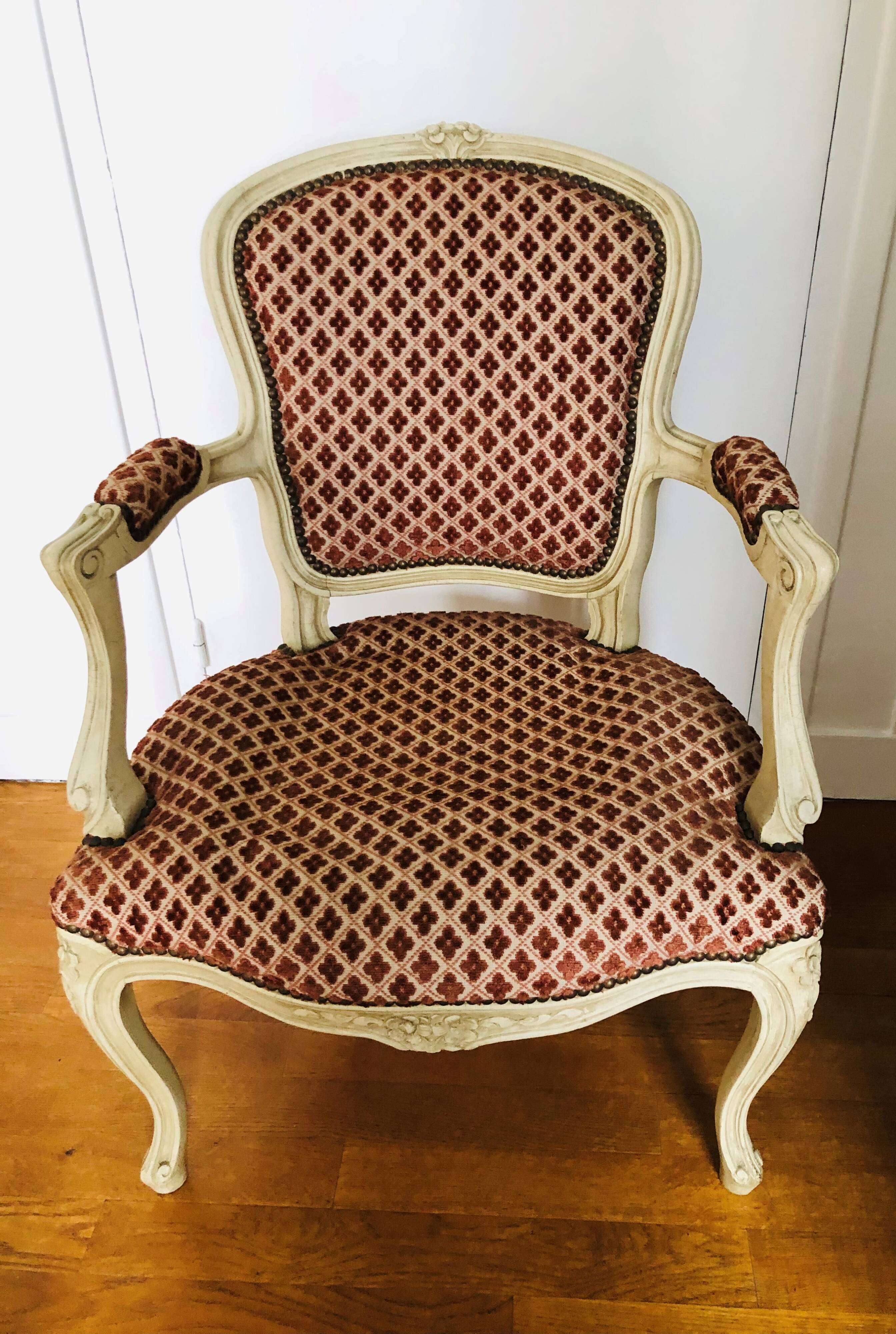 Louis XV style convertible armchair