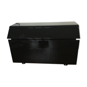 Commode laquée noire, années