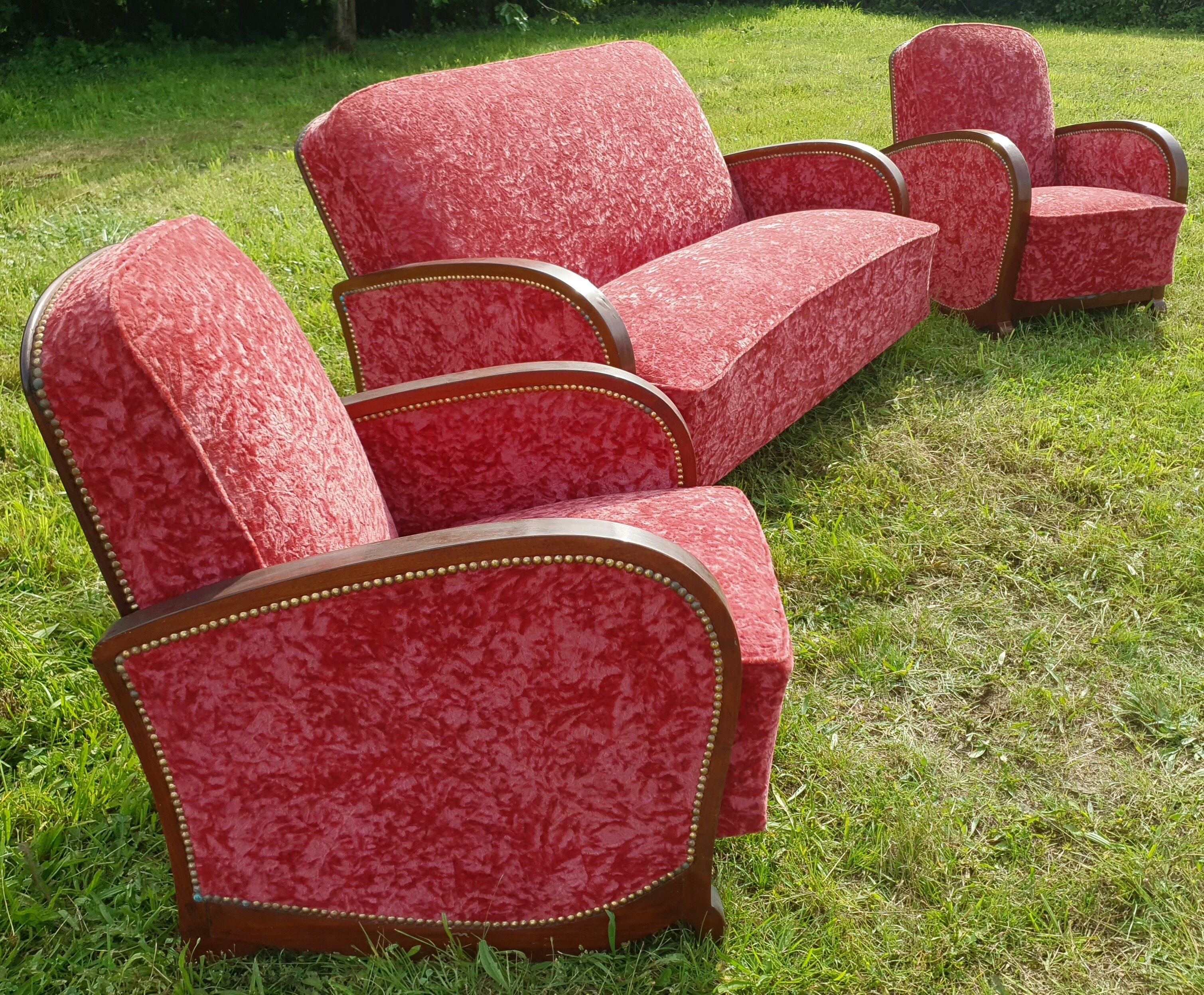 Canape and 2 armchairs art deco red velvet