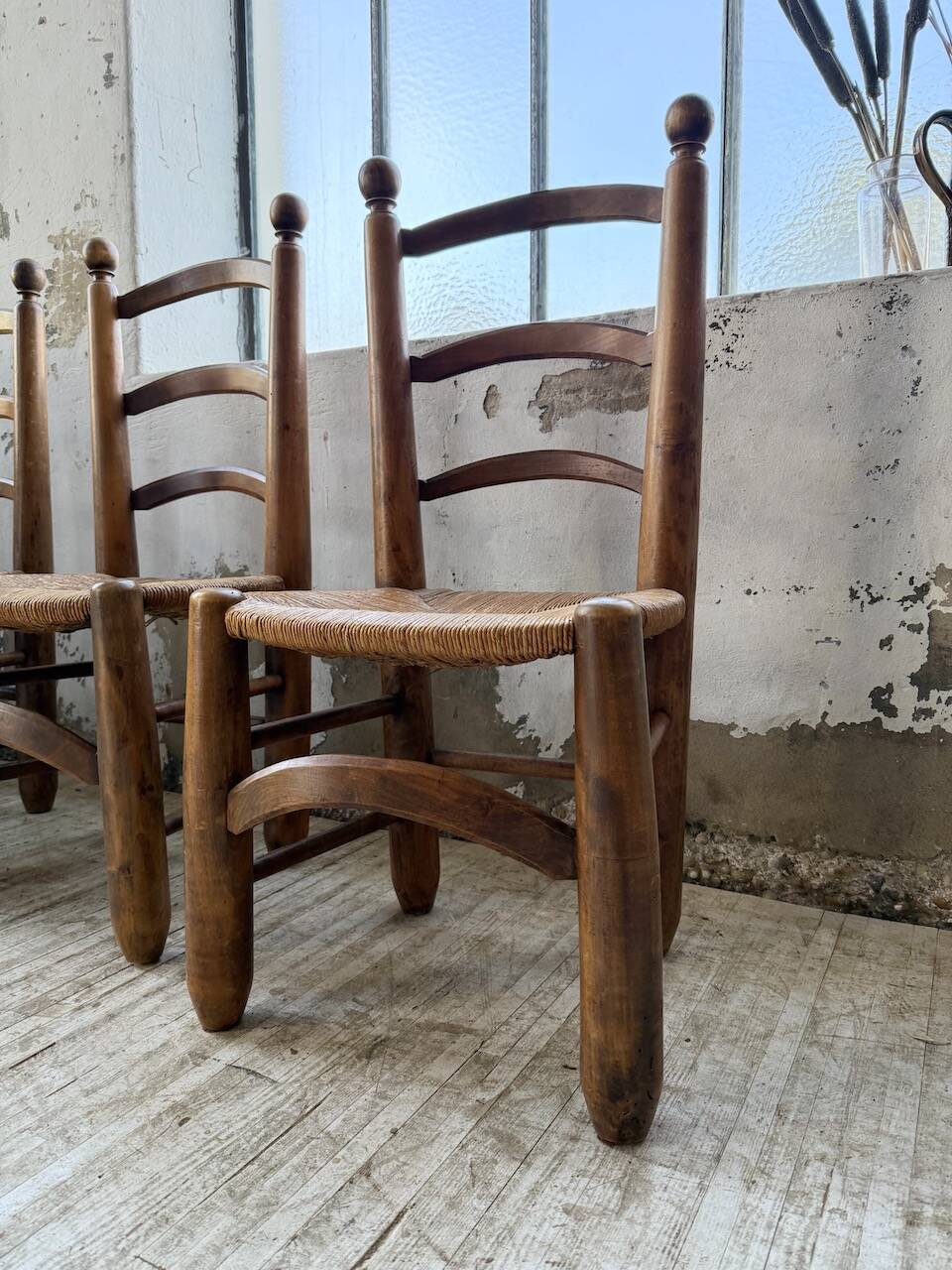 Set of 4 oak and straw chairs Dudouyt 1940