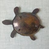 Cendrier tortue laiton