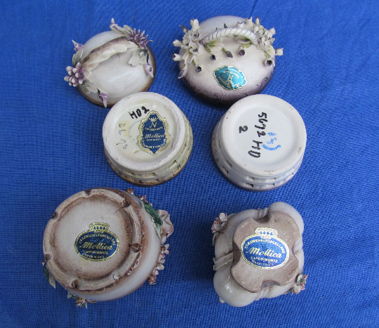 Ensemble de 4 bonbonnieres vintage 60-70s produites par l’usine italienne Capodimonte
