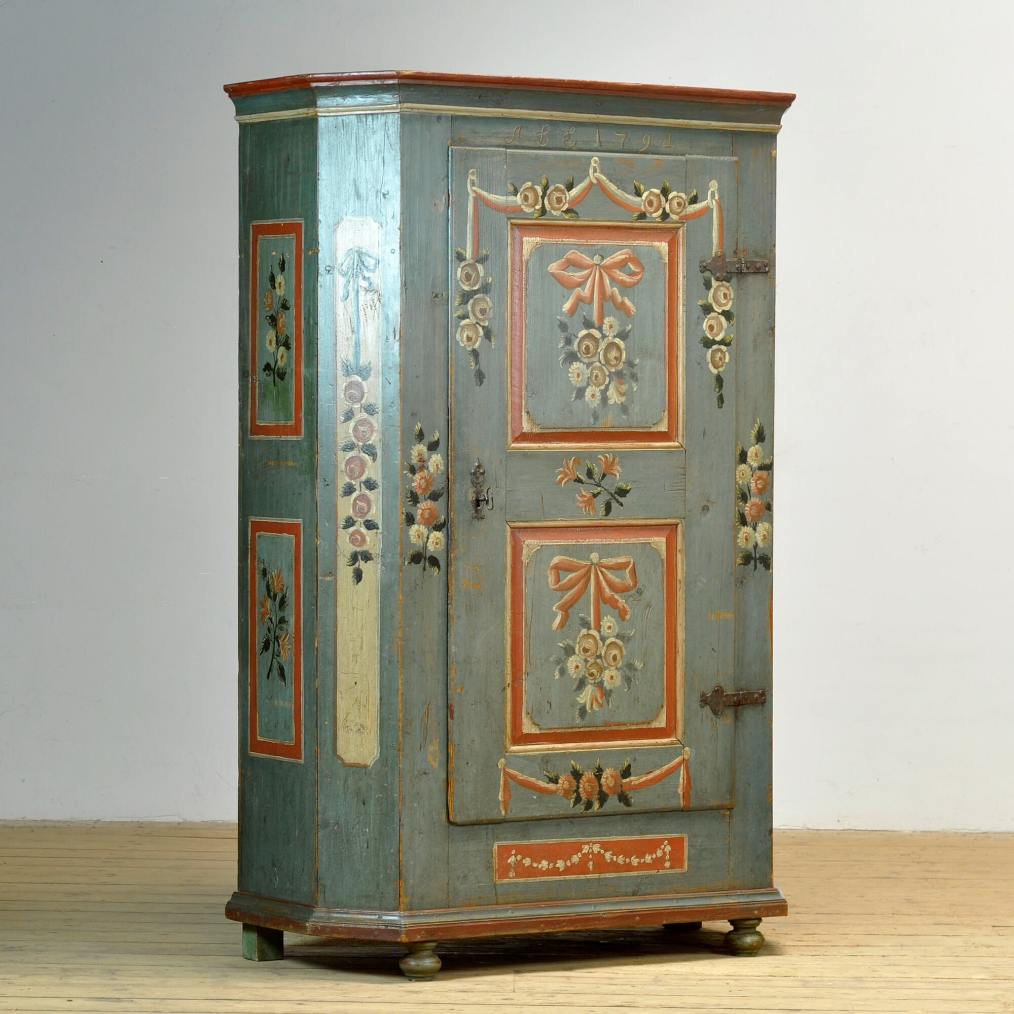 Pine bridal cabinet, dated 1794