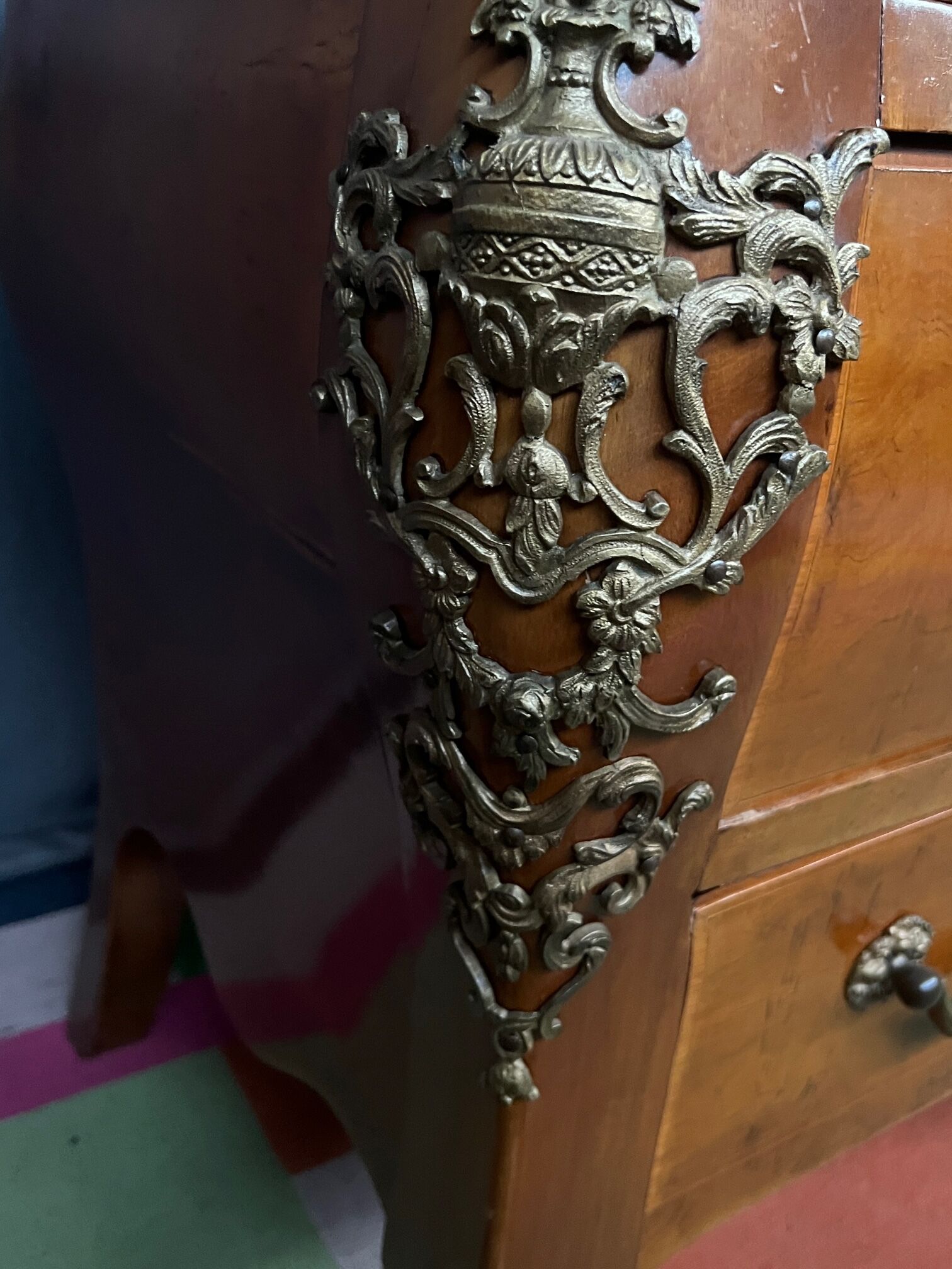 Louis XV style chest of drawers