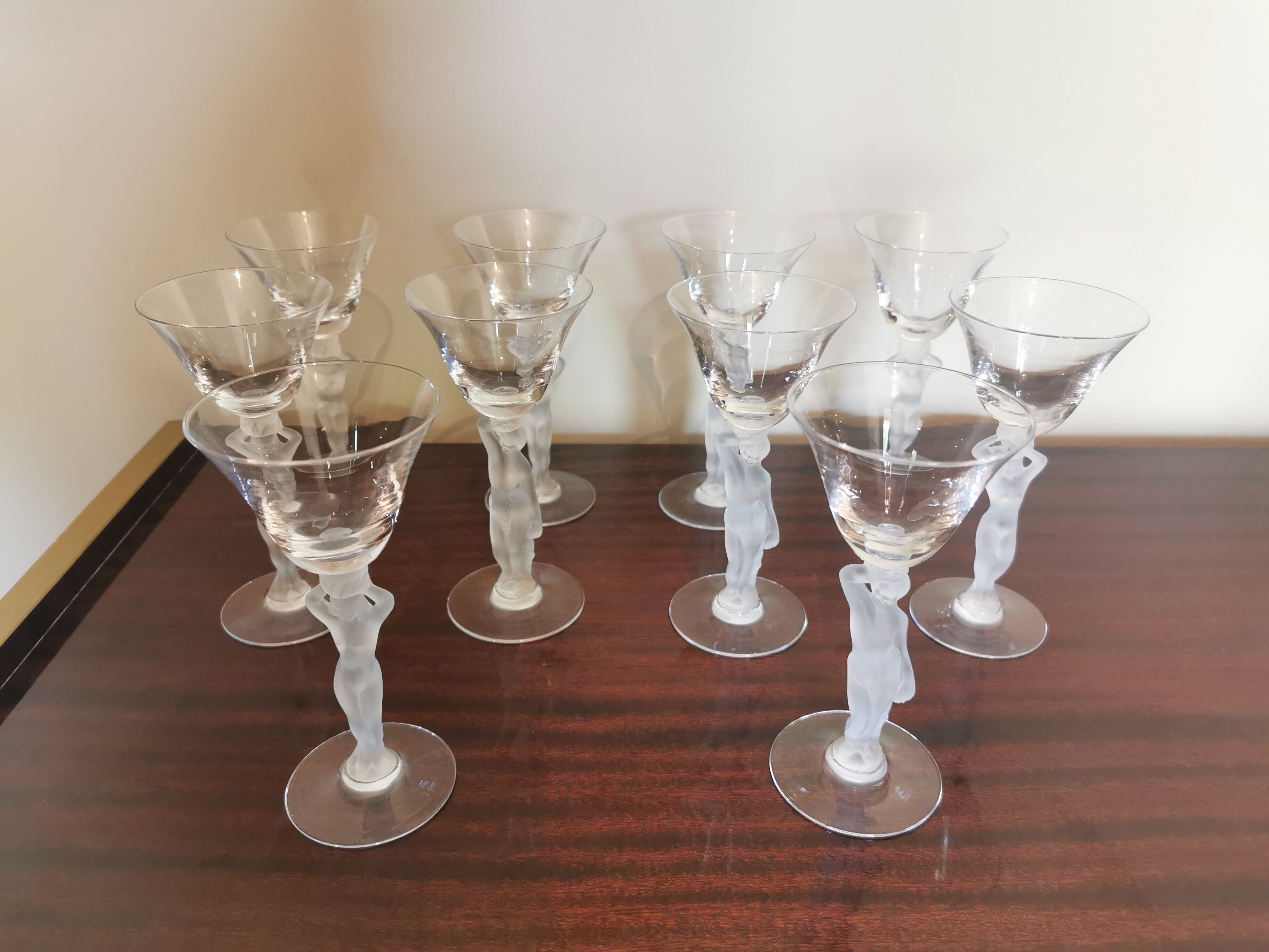 Série de 10 verres à vin Vénus et Bacchus, cristal de Bayel