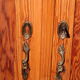 Double-corps vaisselier en pin verni tons soleil