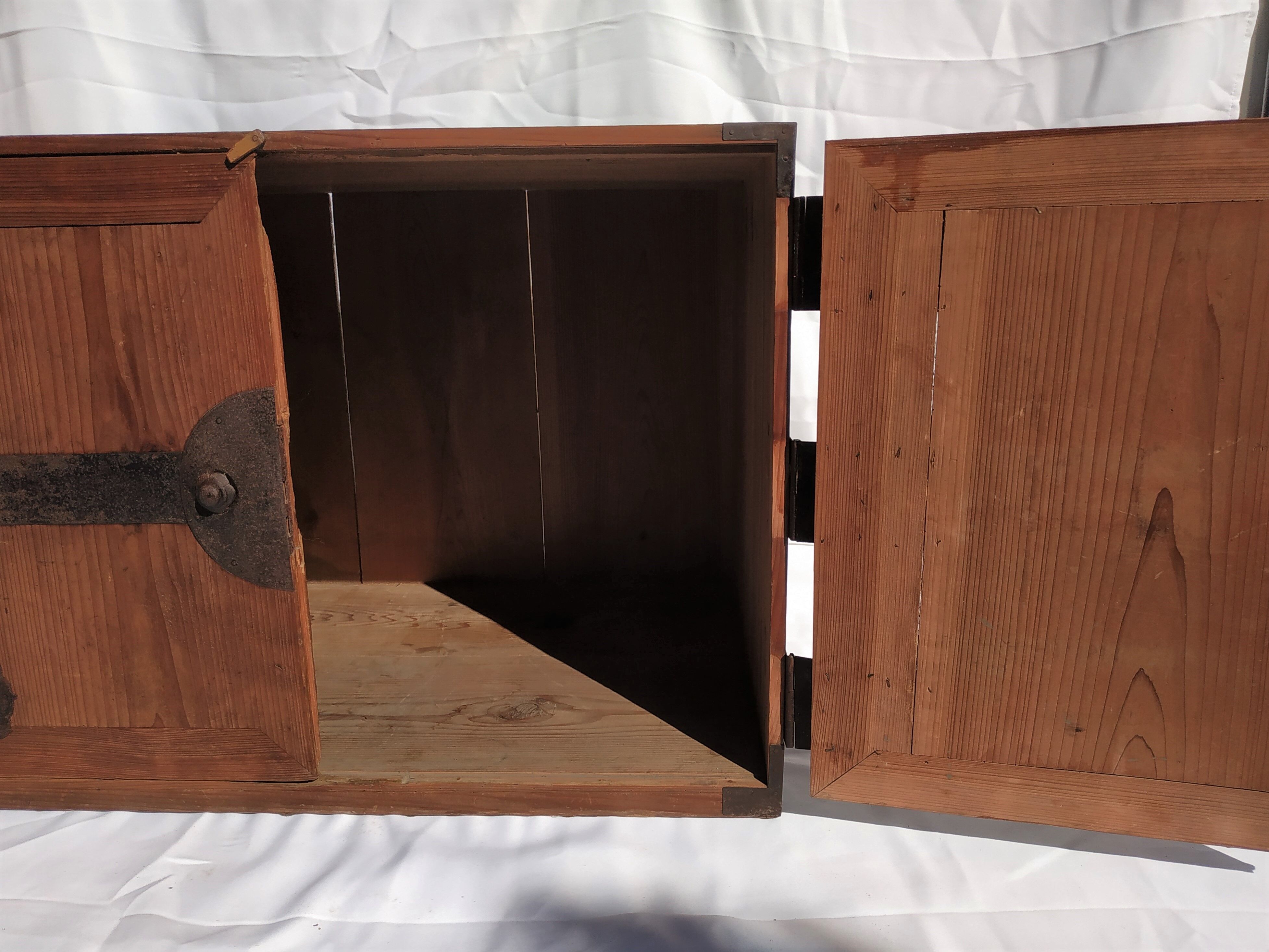 Bottom box Japan 19th second half 19th