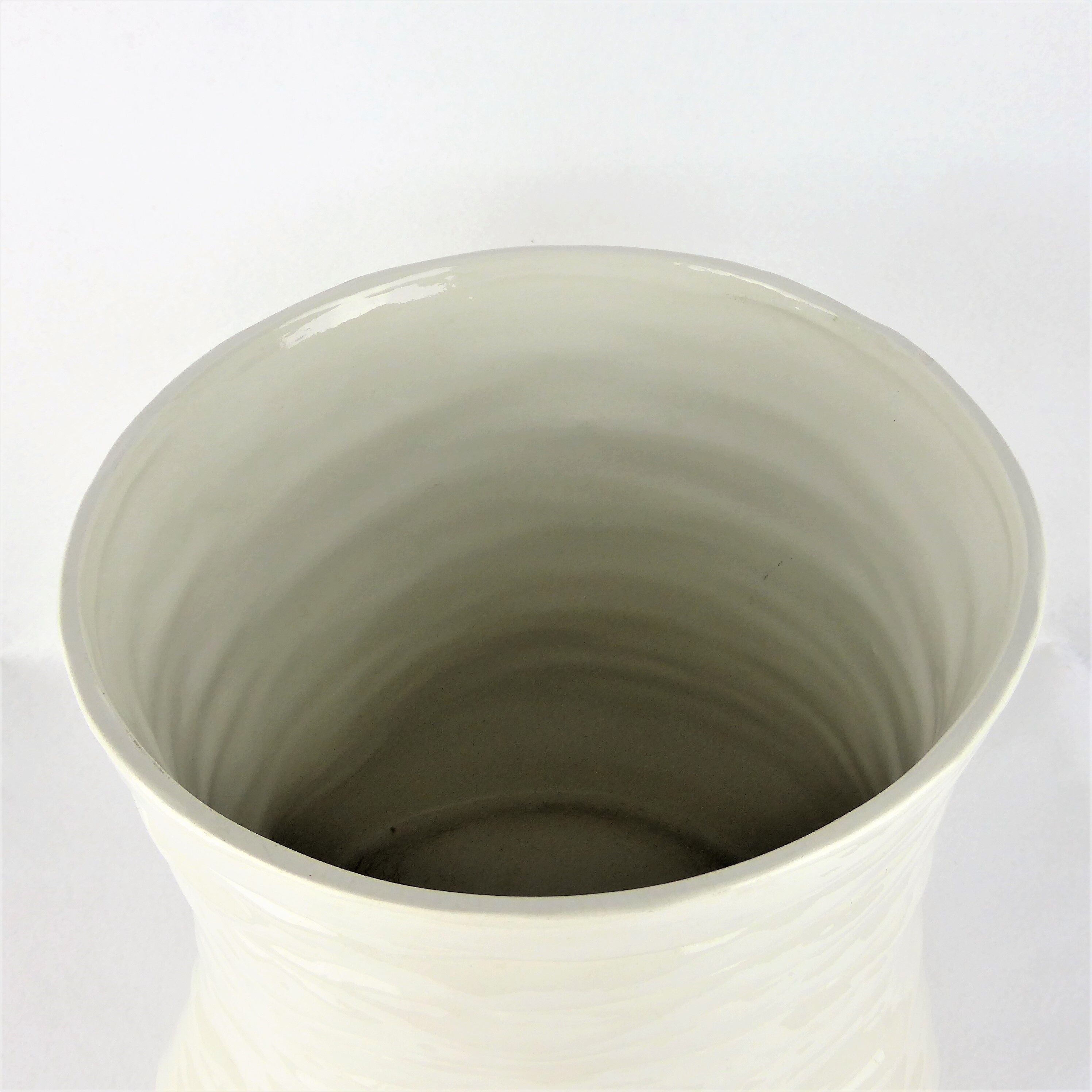 Grand Cache-pot-white vintage, Chaumette Italy, ceramics