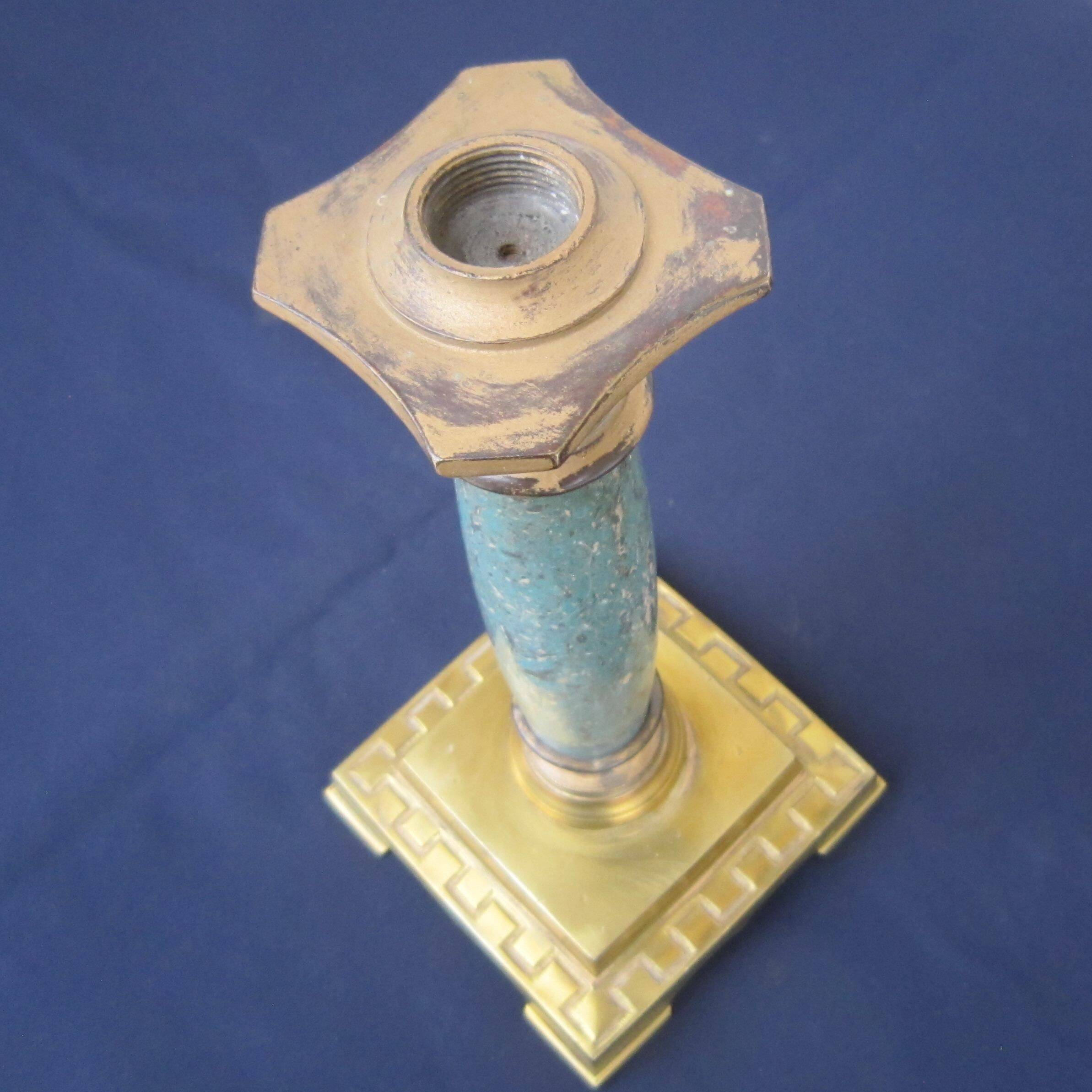 Ancien pied de lampe, en bronze