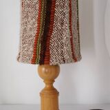 Vintage table lamp in wood and knitted wool