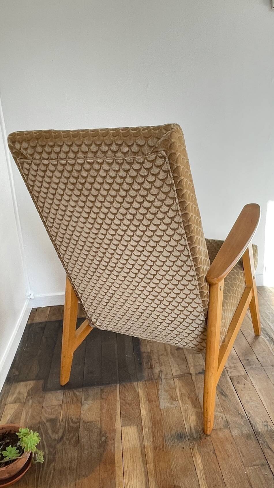 paire FAUTEUILS MANUCERE France Vintage