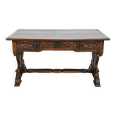 Table, bureau en chêne, style Néogothique – début XXème