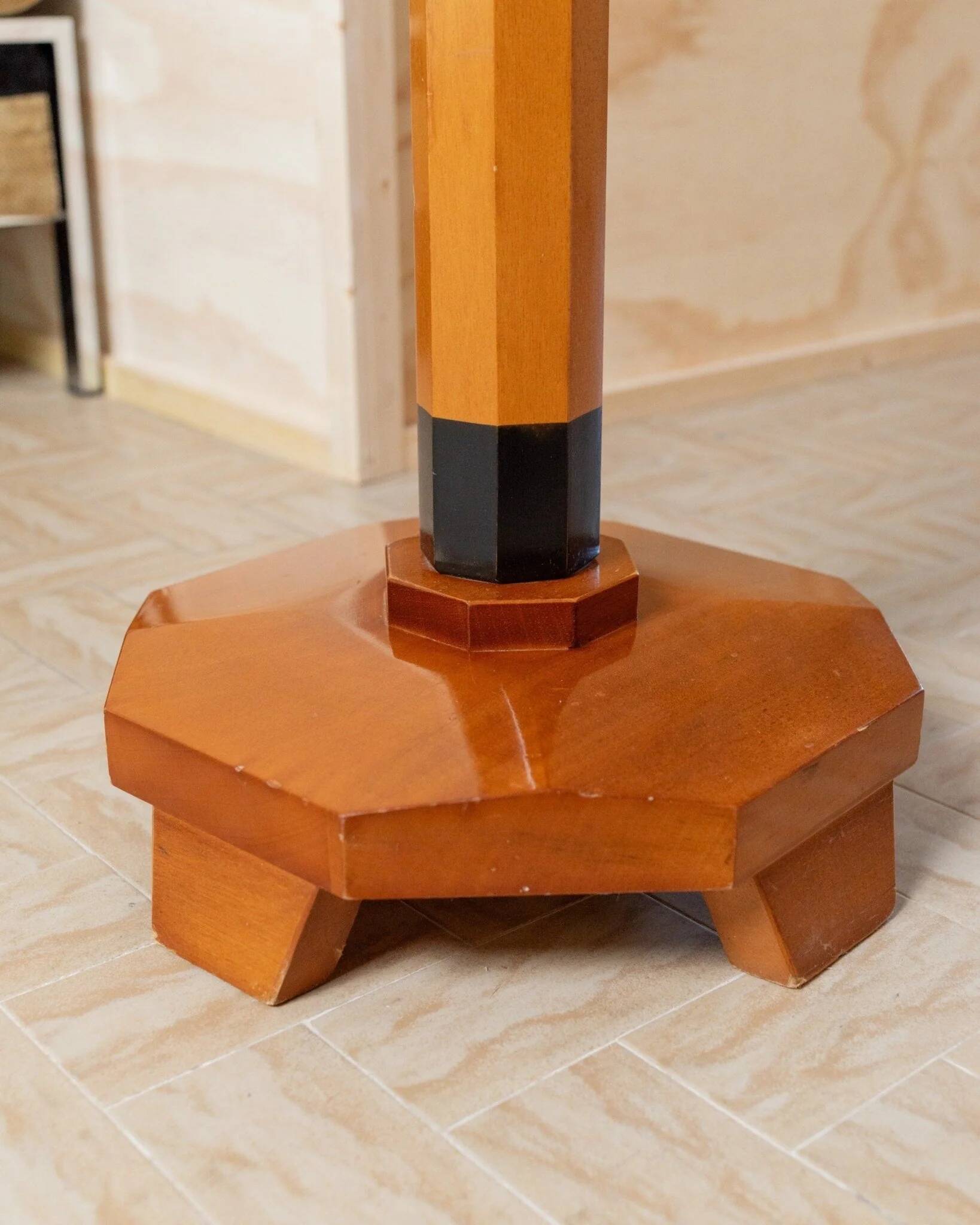 Orange wood Memphis-style Pencil Coat Rack, XL vintage 1980s, Italy by Artema