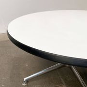 Table d'appoint du milieu du siècle par Charles & Ray Eames pour Herman Miller, années 1960