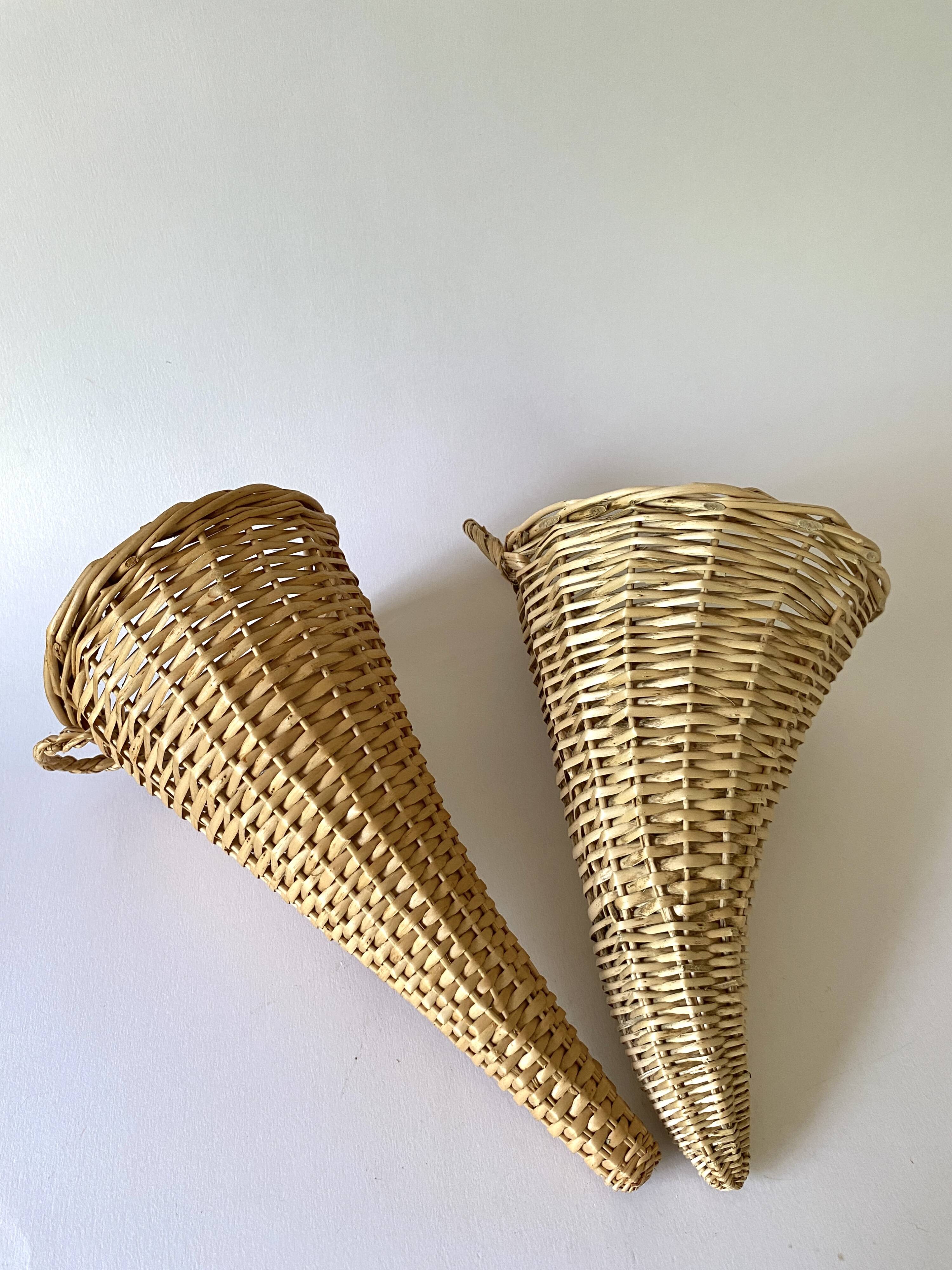 Hanging basket, woven wicker cornucopia