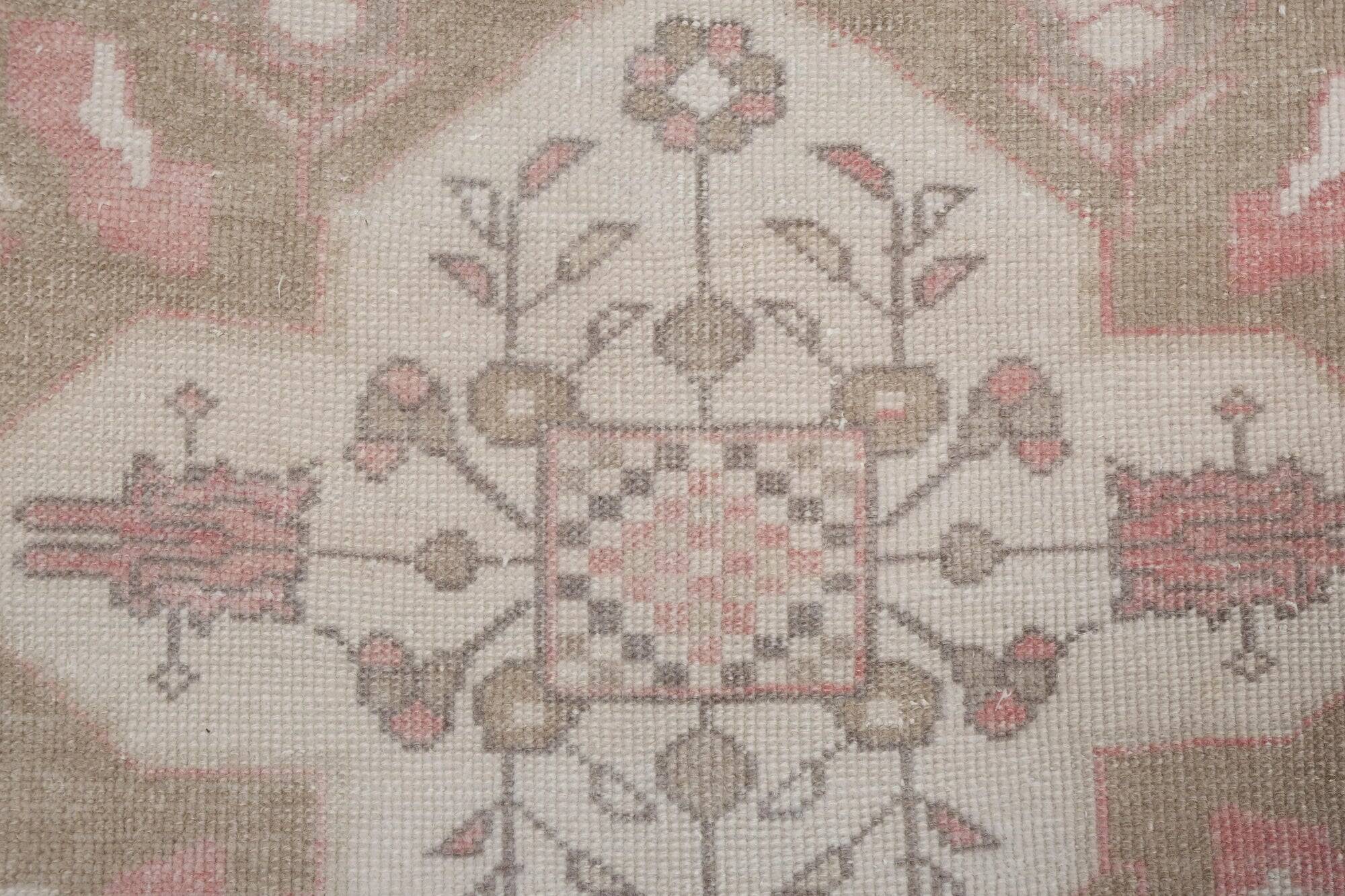 Vintage Turkish Oushak rug 138x246 cm