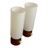 Paire de petites lampes poser teck et opaline