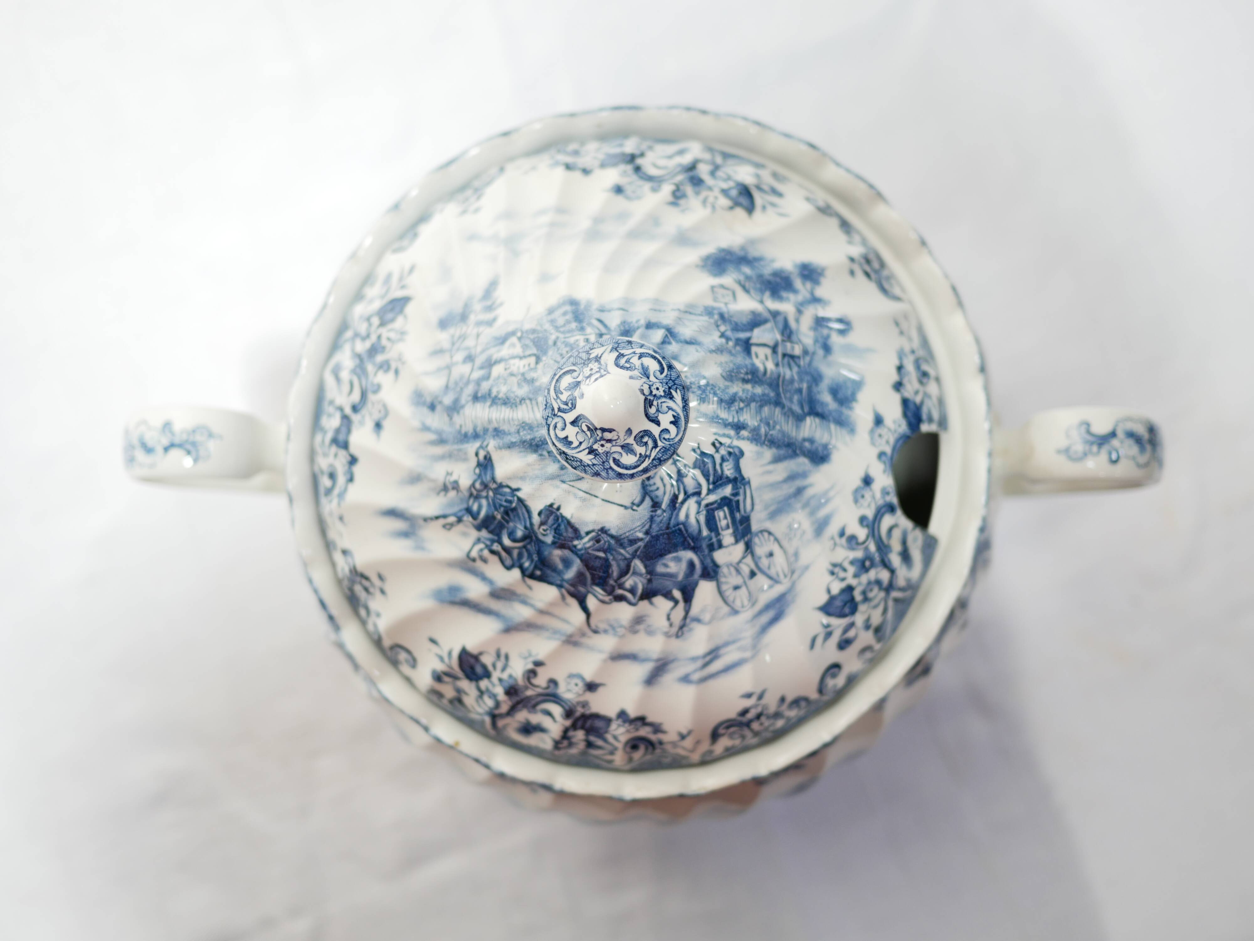Vintage tureen by Johnson Bros, made in England