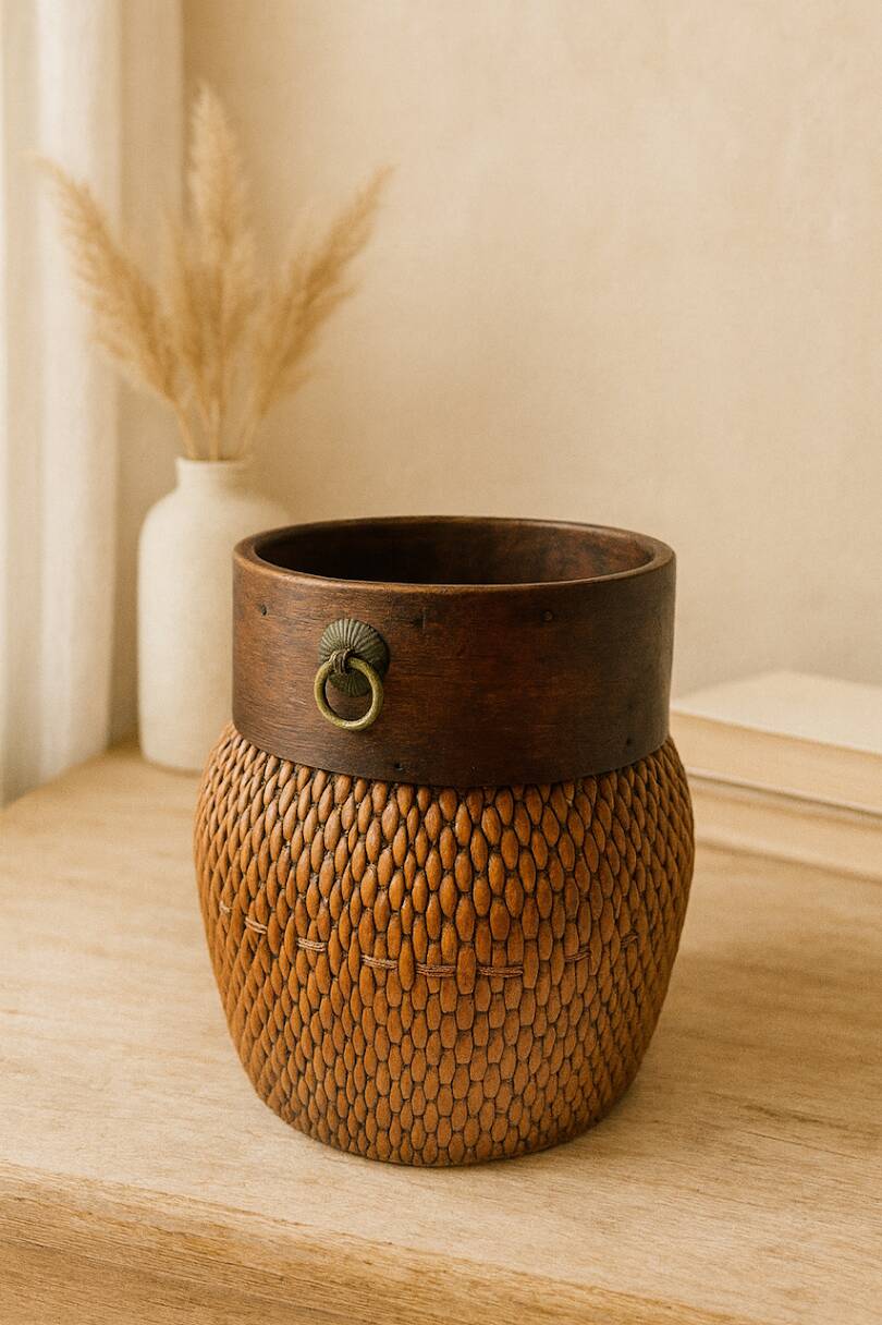 Early 20th century Chinese grain basket made of woven willow