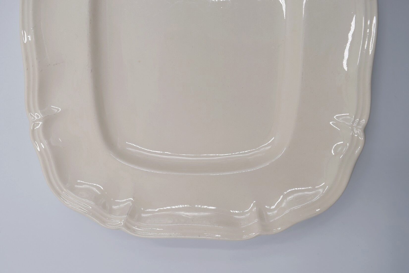 Rectangular dish with edged edge in Sarreguemines earthenware model Ivory