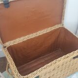 Wicker trunk