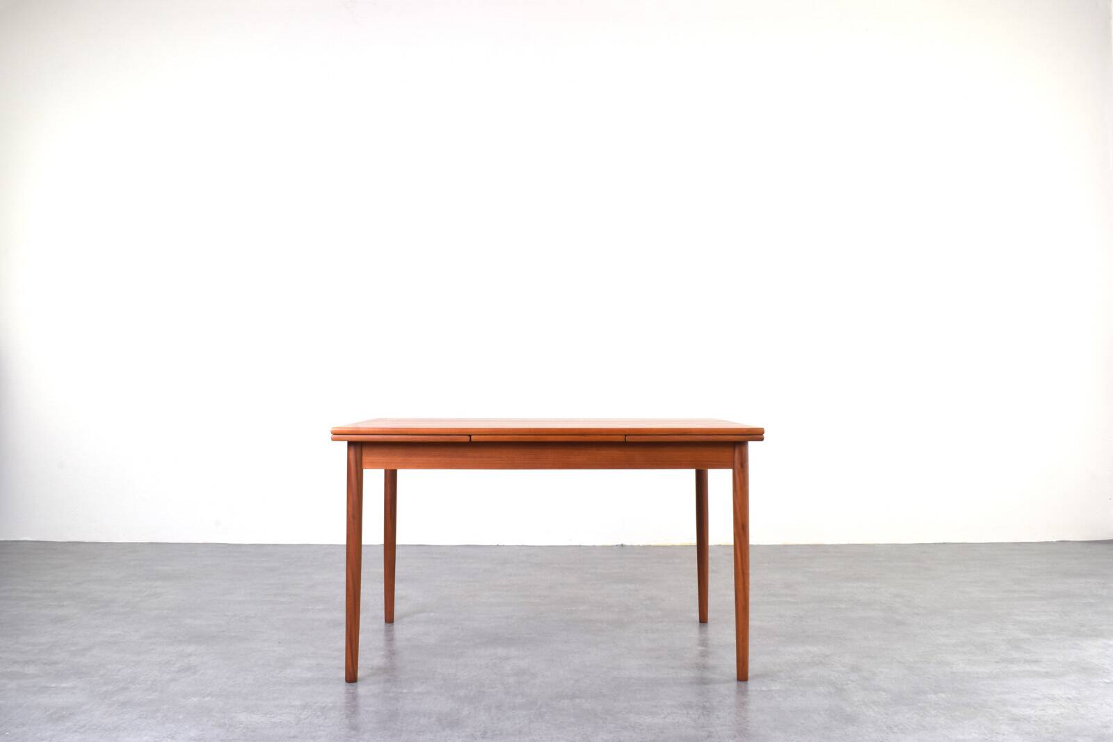 Mid-Century Danish Teak Extendable Dining Table, 1960s.