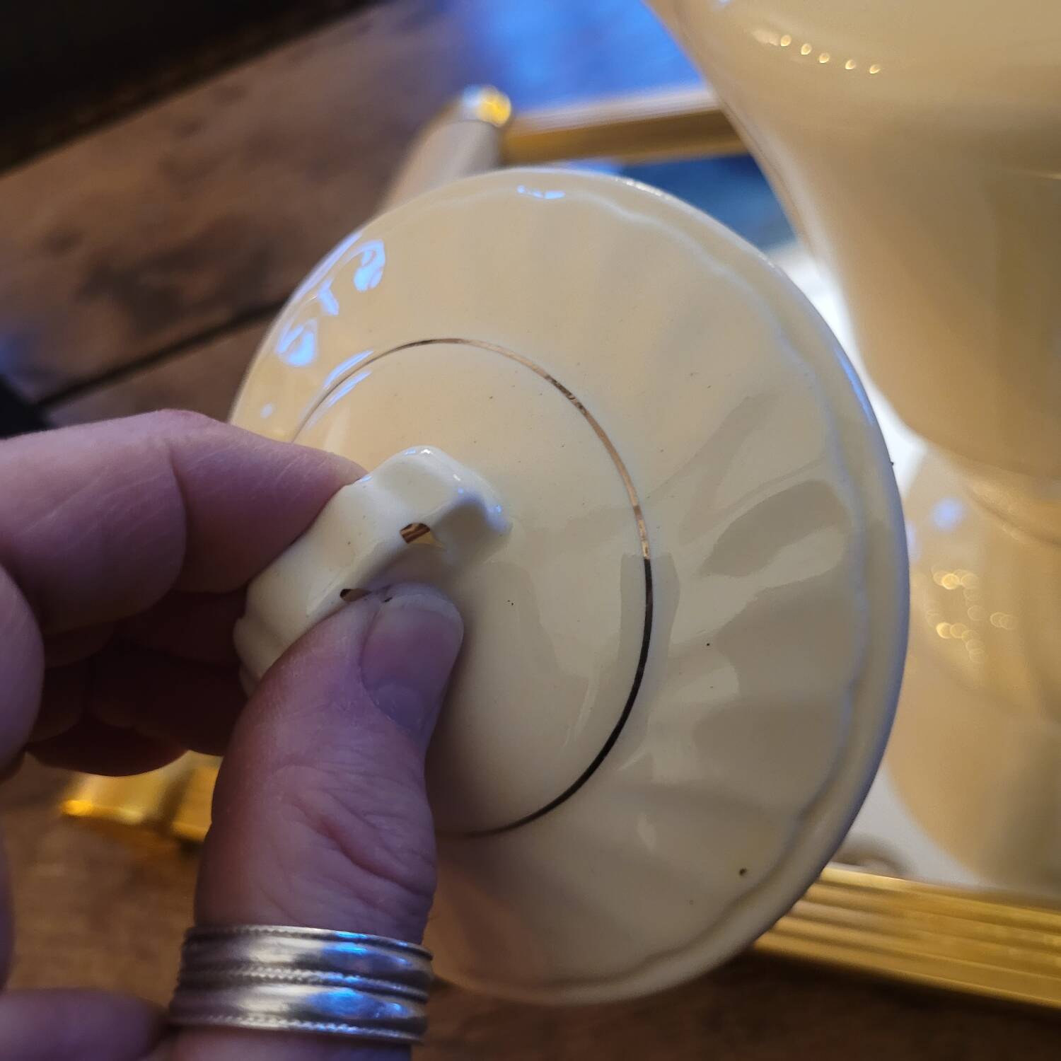 Teapot or coffee pot in fine earthenware from Salins 30-40