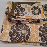 Vintage tablecloth and napkins