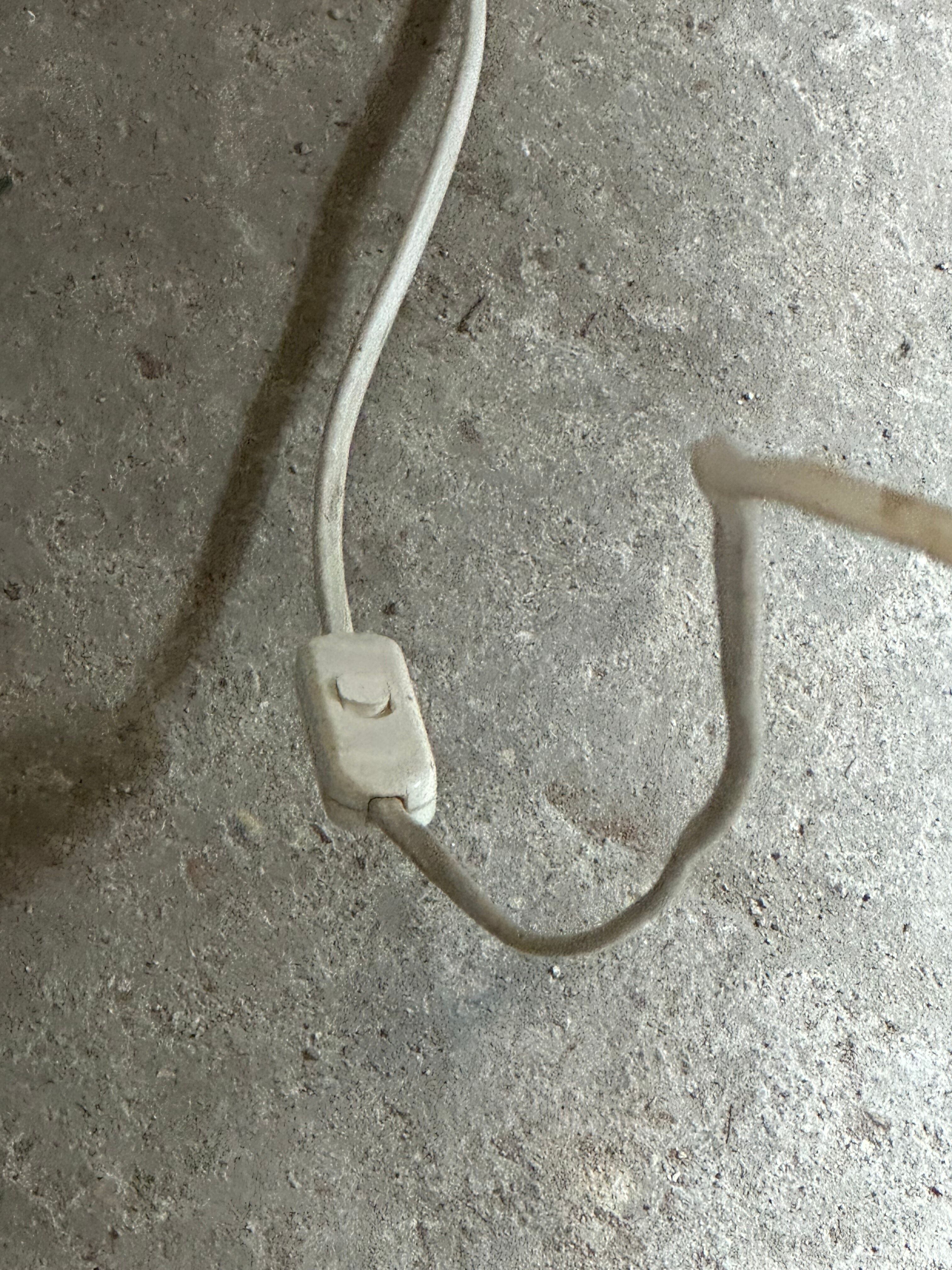 Lamps (set of 2) vintage 80'S in plaster and rattan lampshade