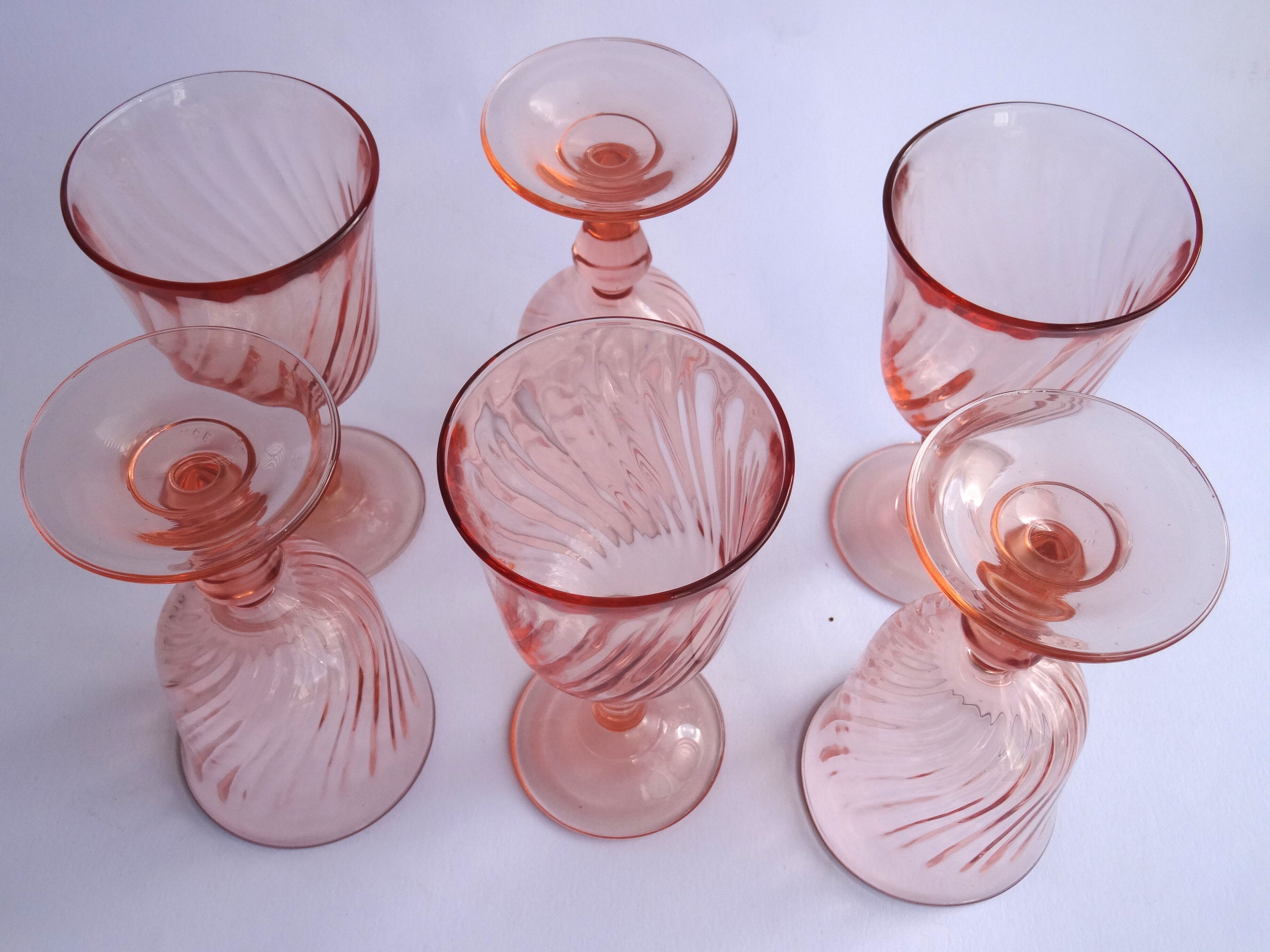 6 Luminarc Rosaline white wine glasses