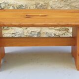 Pine foot rest
