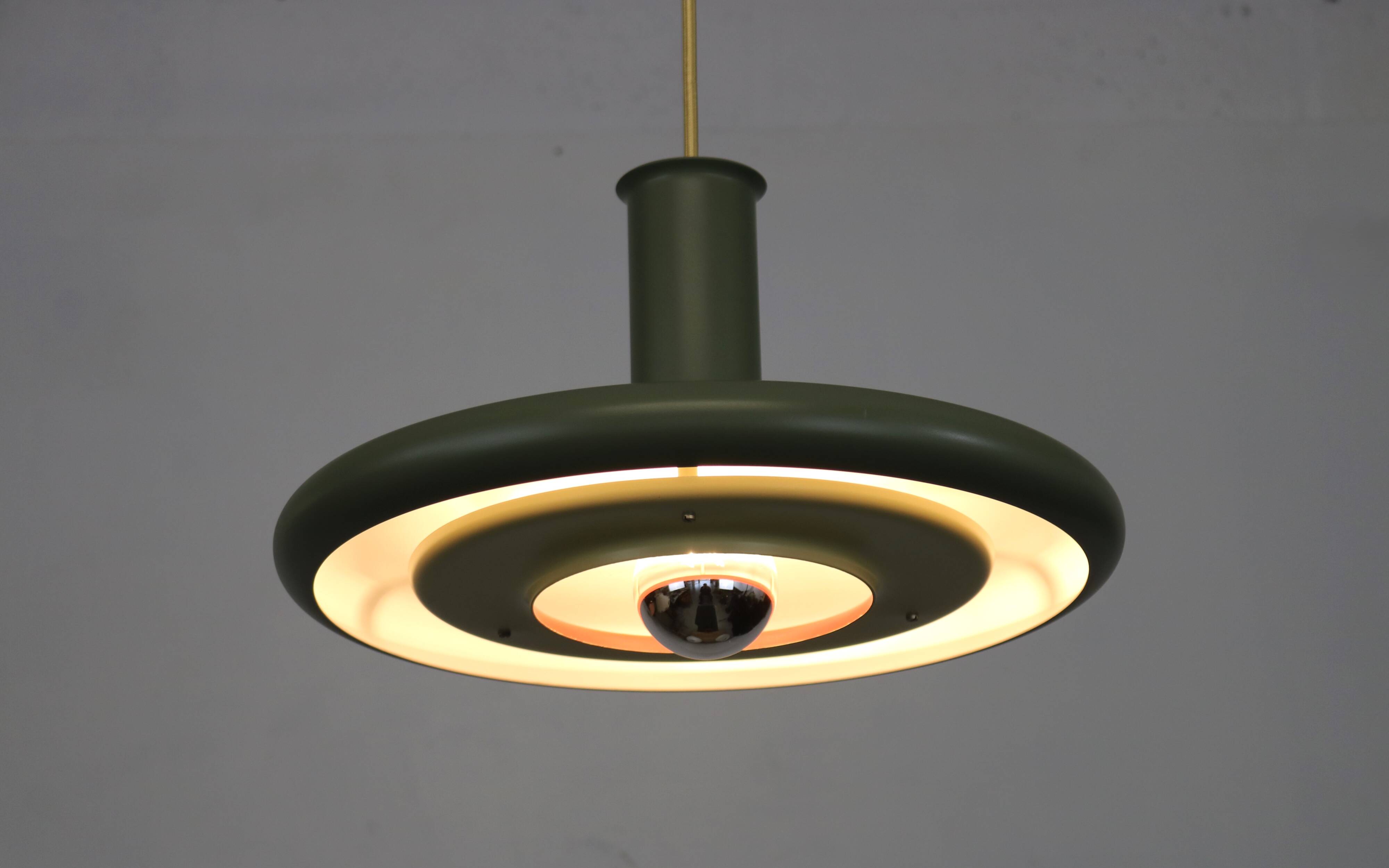 Superbe lampe design vintage Fog & Morup - modèle Optima vert - conçue par Hans Due