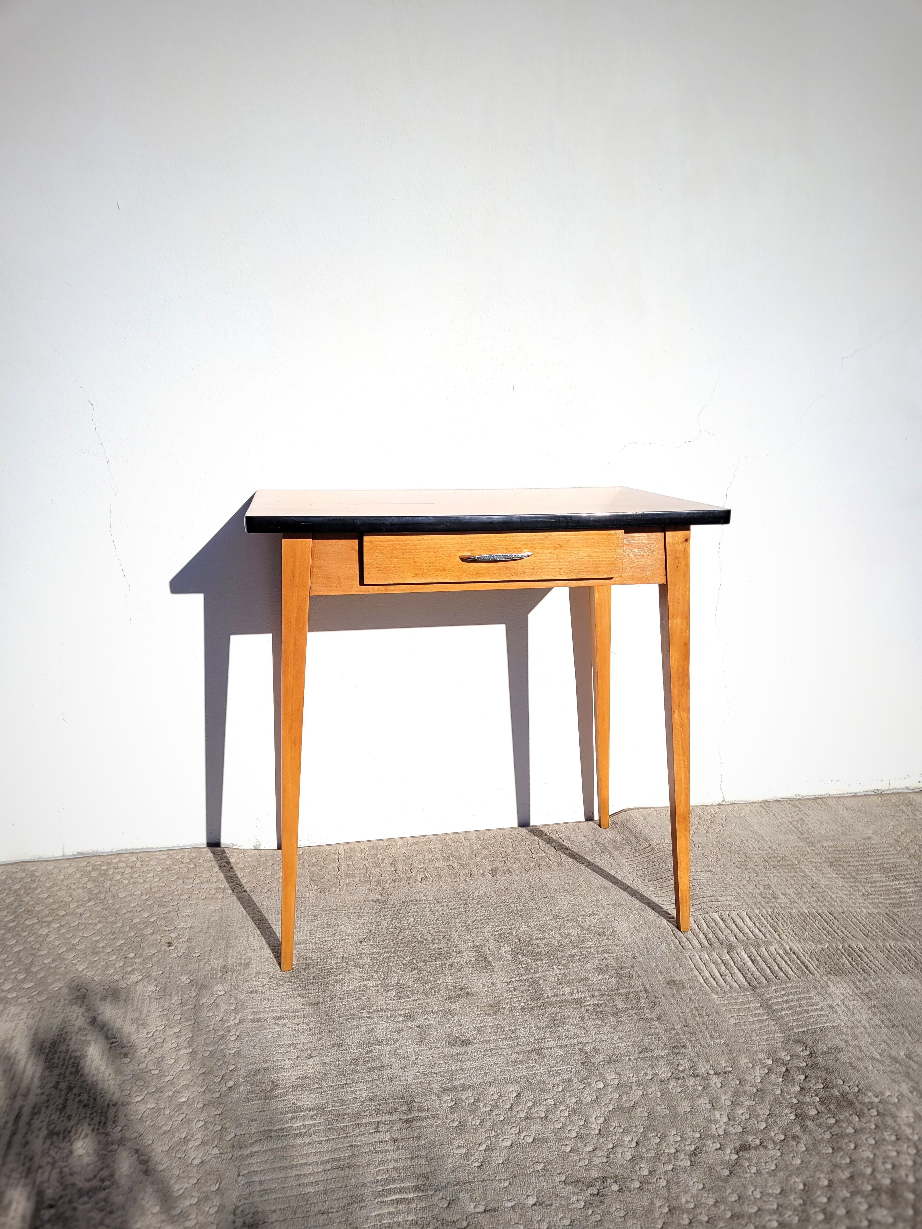 Boarding office 1960