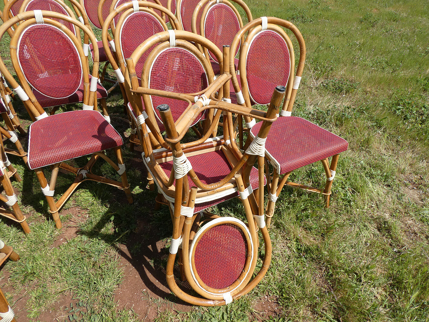 Lot of 21 chairs