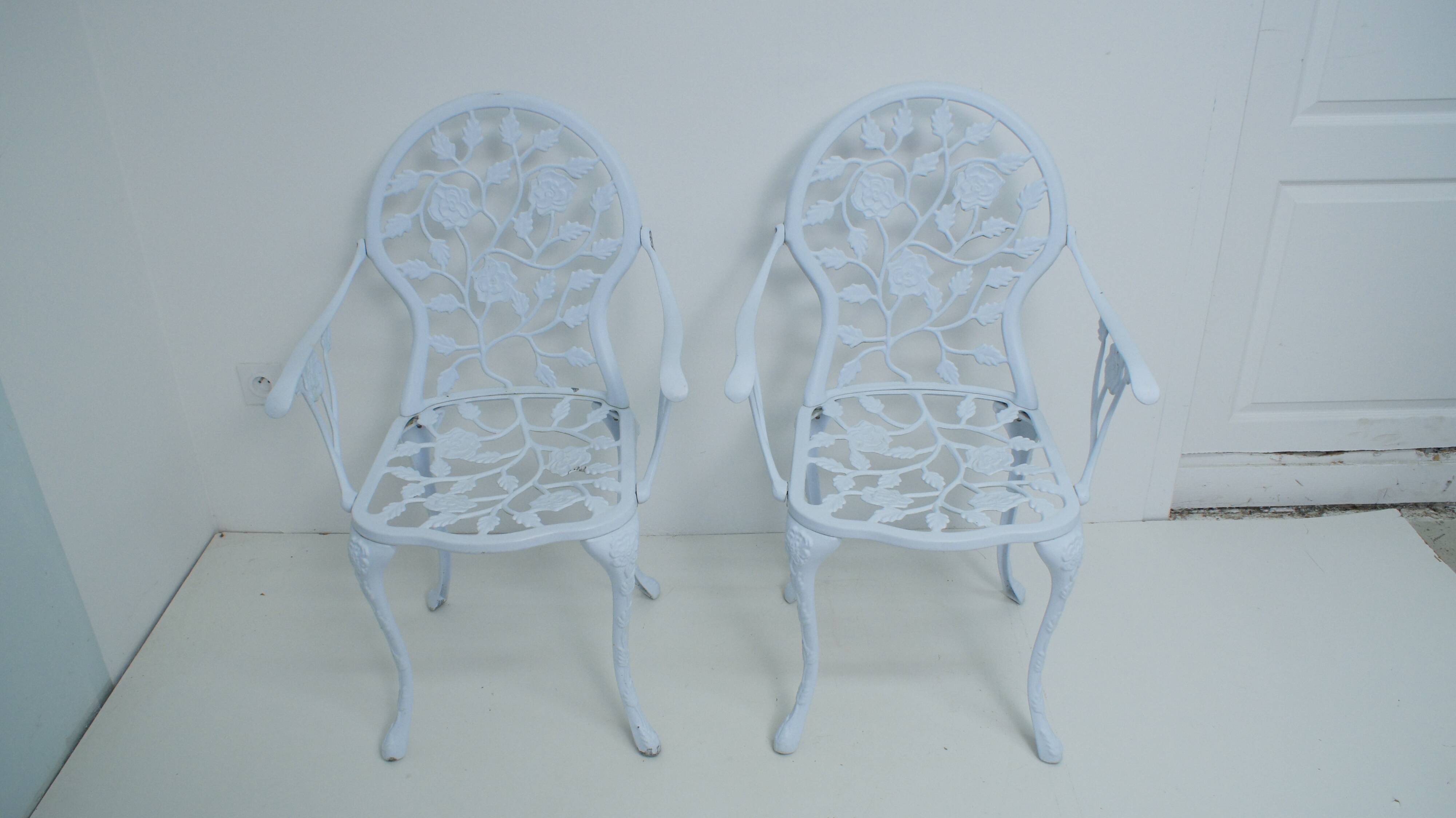 Crafted aluminum garden table