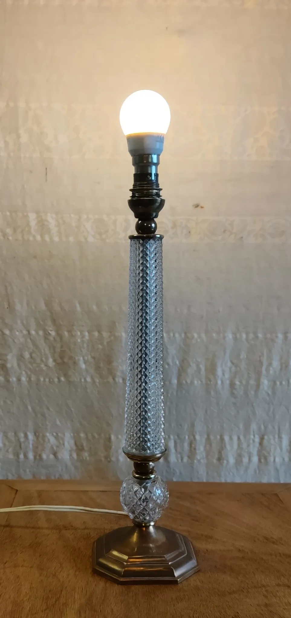 Neo-classical table lamp base in glass and gilded brass - mid 20th century