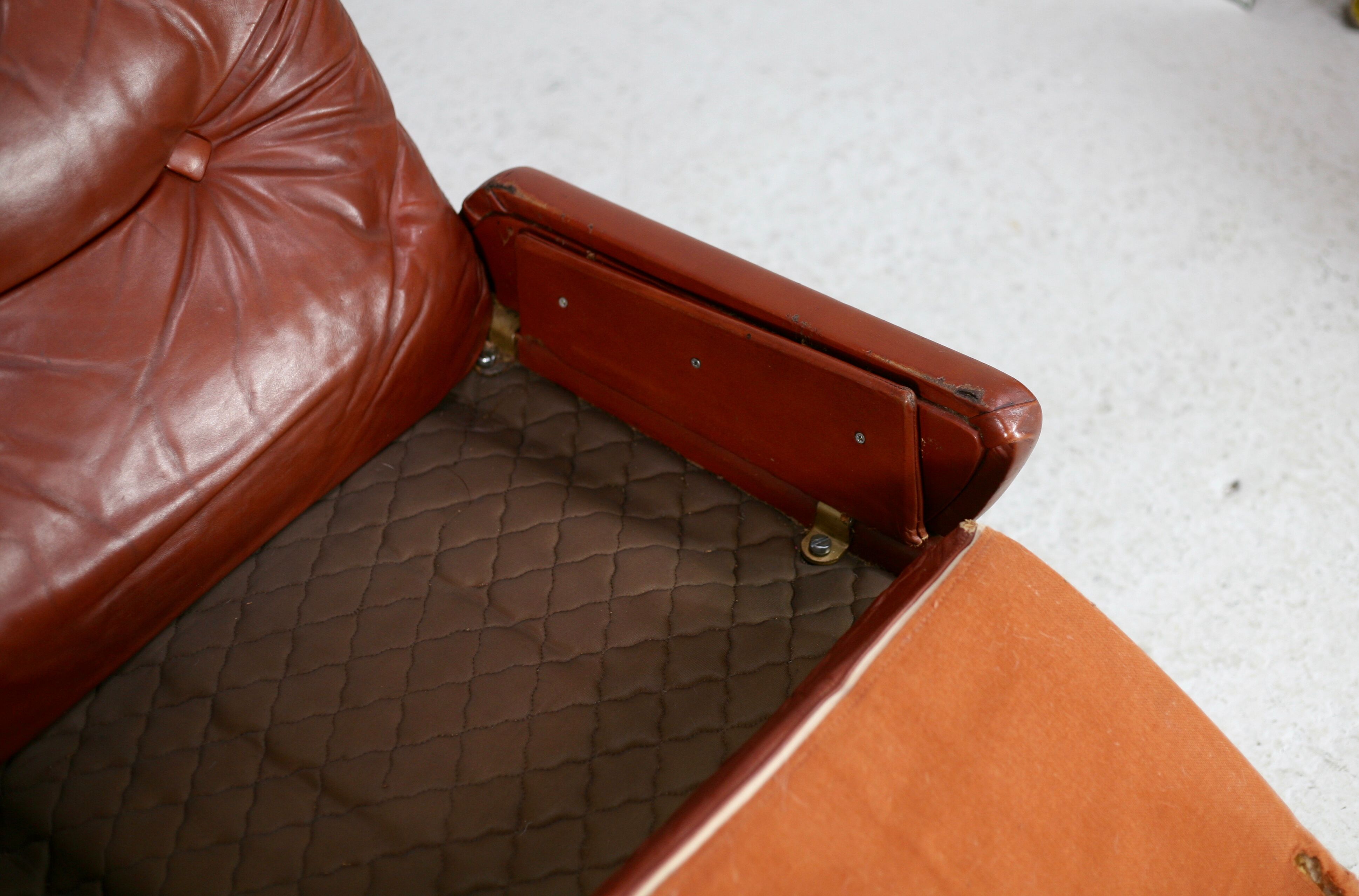 Easy chair "space age". Jean Prévost, France, leather, circa 1970