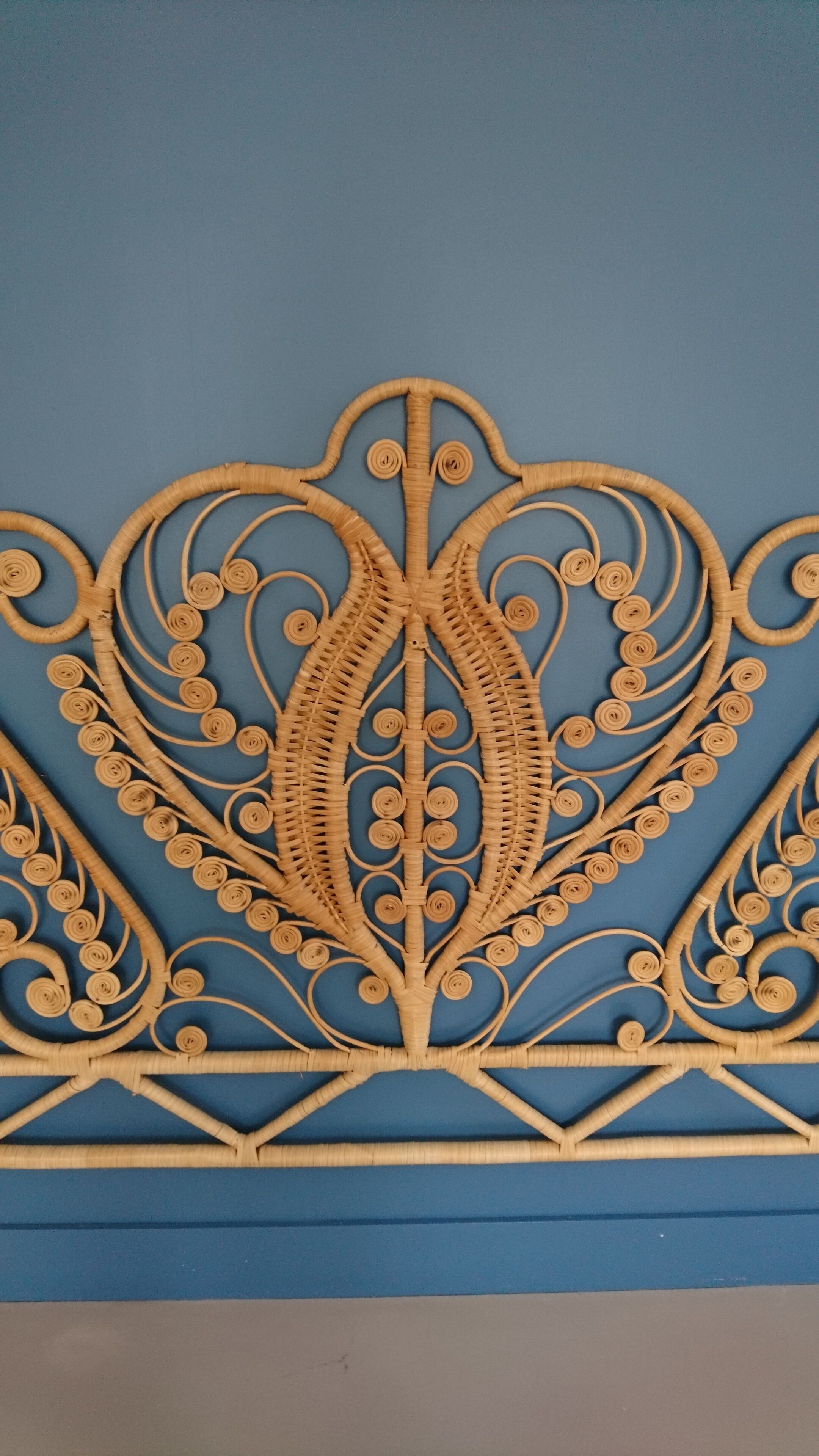 Peacock headboard rattan