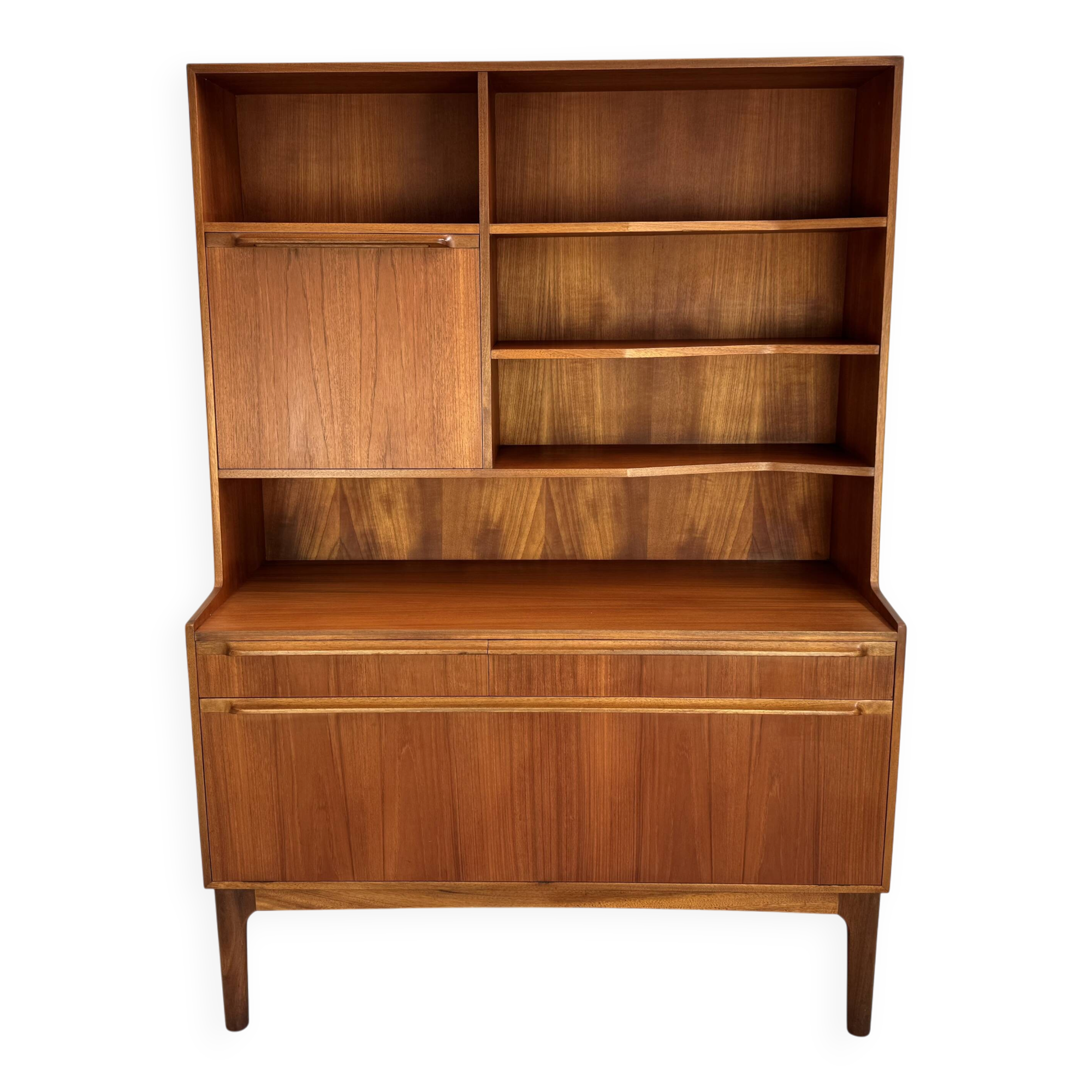 Vintage McIntosh design bookcase by T. Robertson from the 1960s.