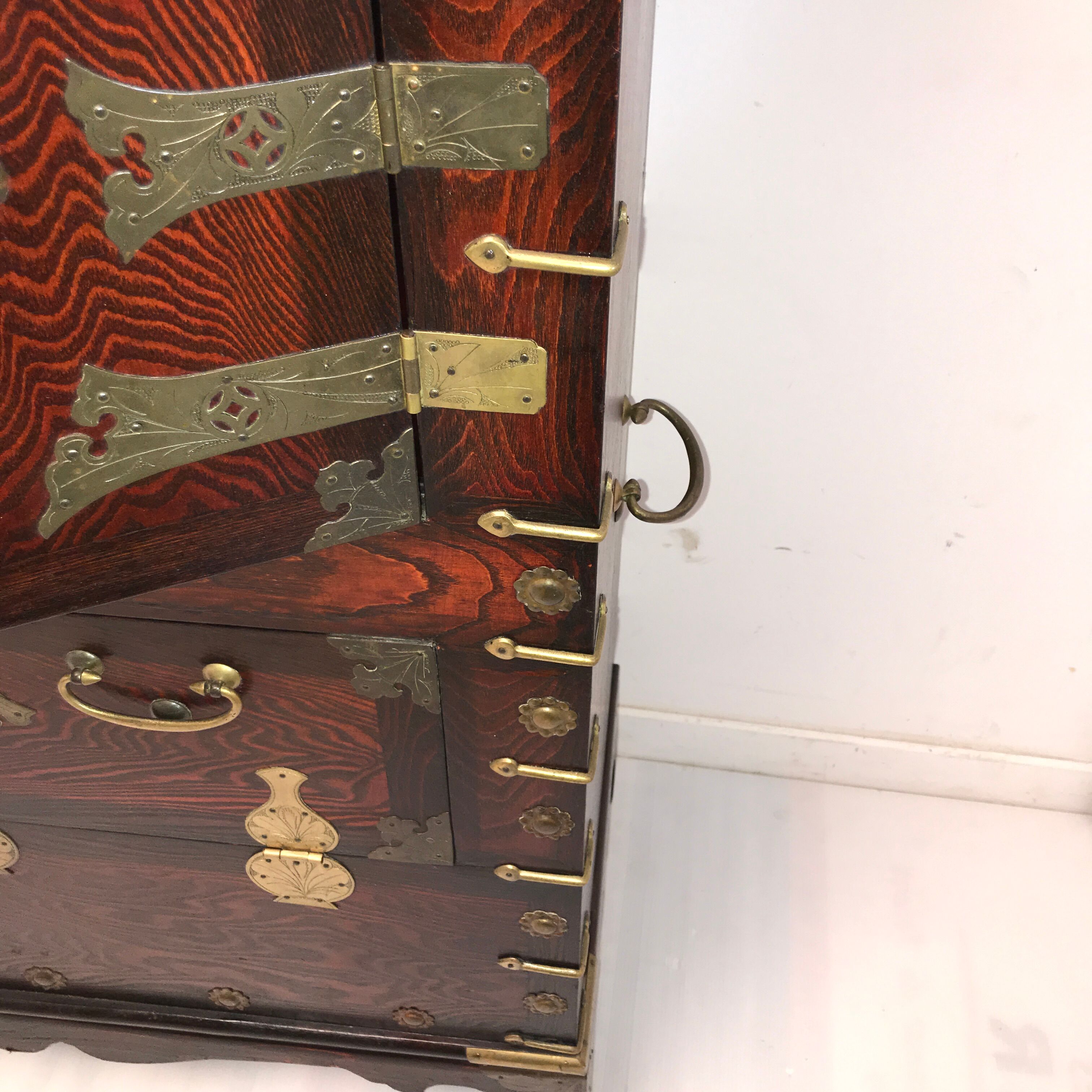 Furniture antique Korean storage box 1910 in wood and brass