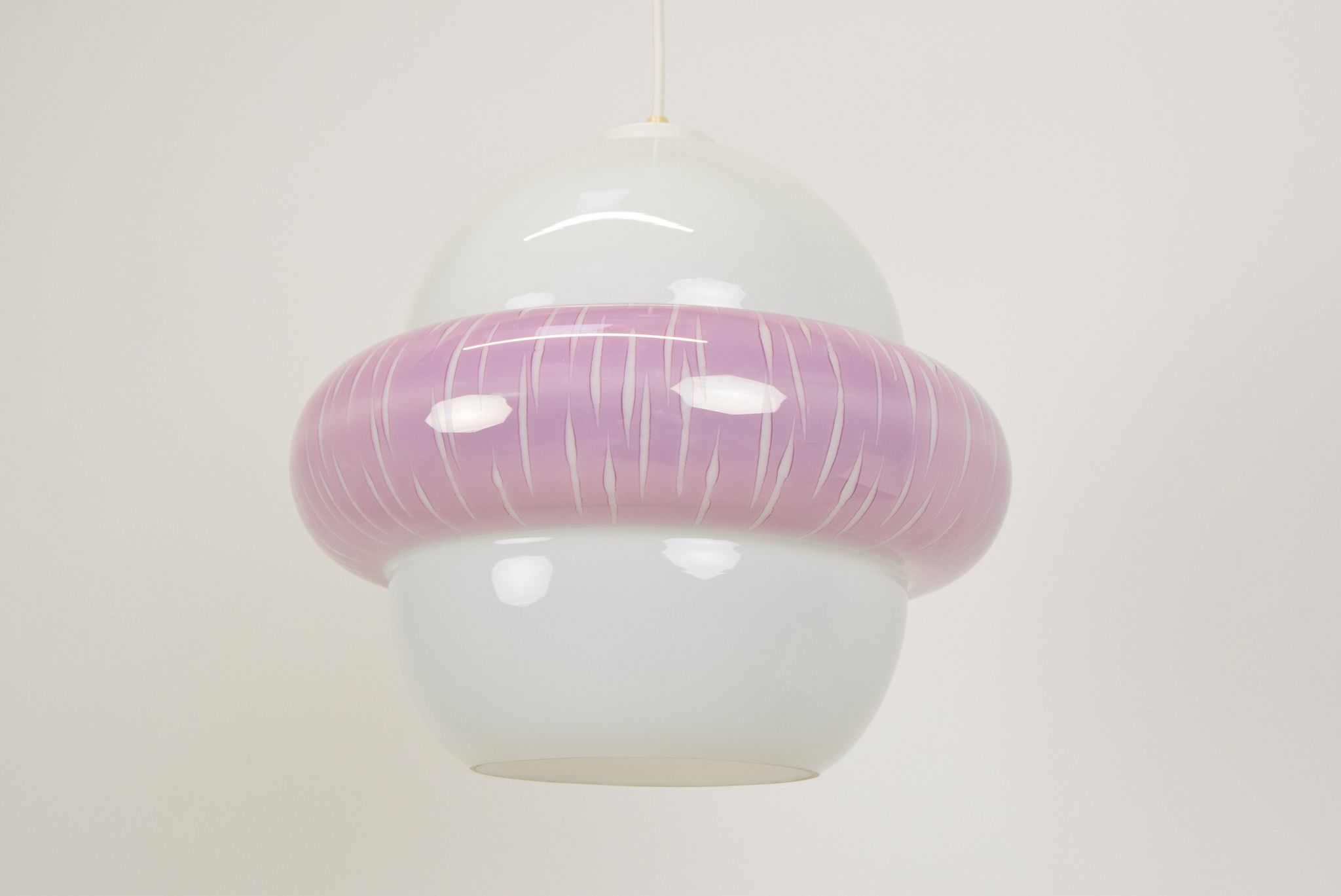 Suspension en verre du milieu du siècle, années 1960