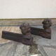 Paire de chenets anciens en fonte