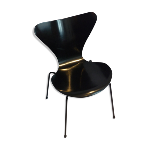 Chaise modèle 3107 d'arne - jacobsen