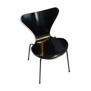Chaise modèle 3107 d'arne